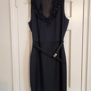 Tahari Size 8 Dress with Belt